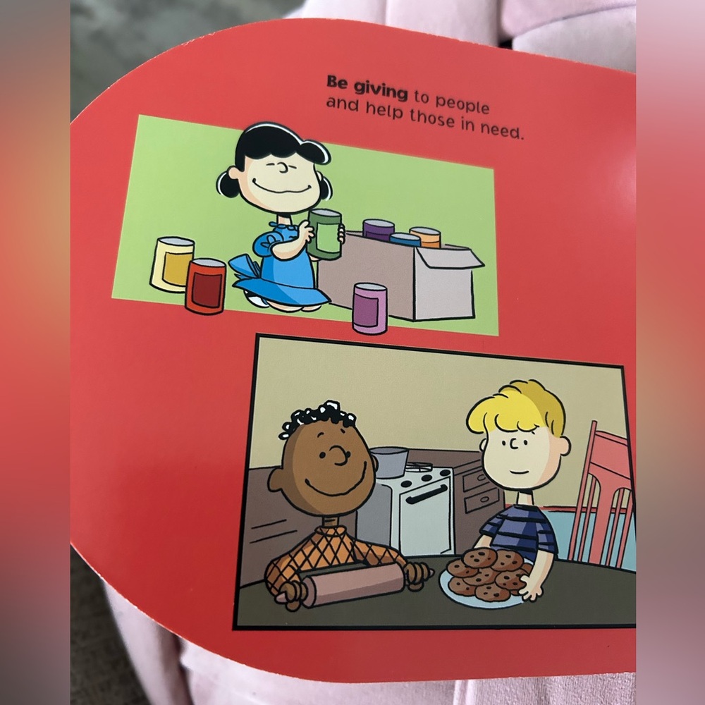 Peanuts Book - Picture 4 of 5